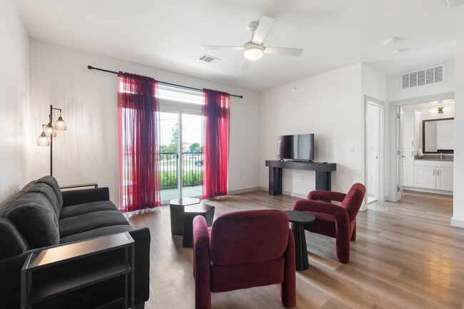 1301 Leah Ave in San Marcos, TX - Building Photo - Building Photo