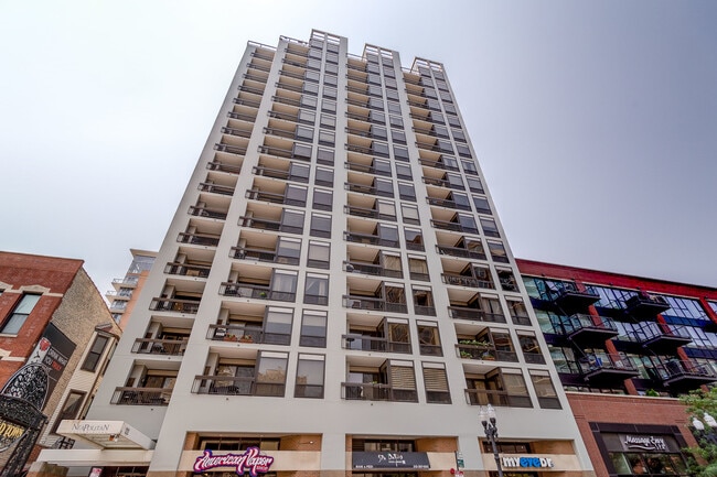 property at 1212 N Wells St