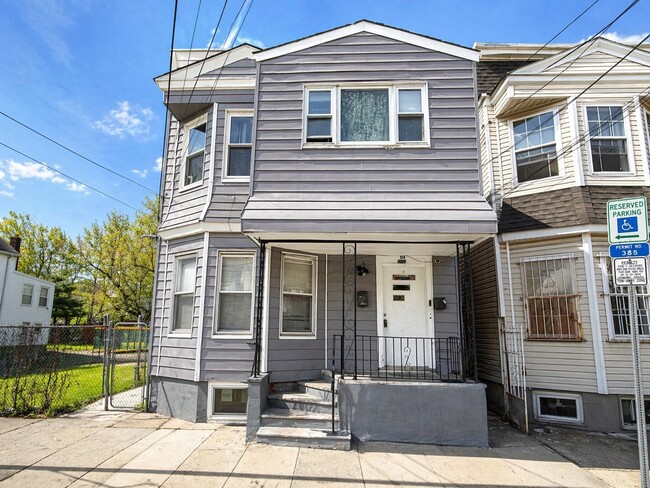 37 Blum St, Unit APT 1, Unit APT 1