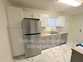 2011 Holly St in Charlotte, NC - Building Photo - Building Photo