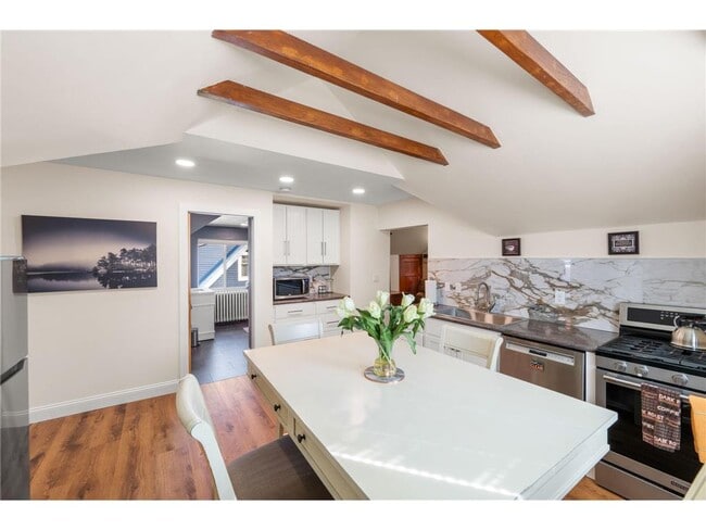 property at 2707 Garfield Ave