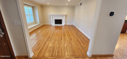 492 S Danville Ave in Thousand Oaks, CA - Building Photo - Building Photo