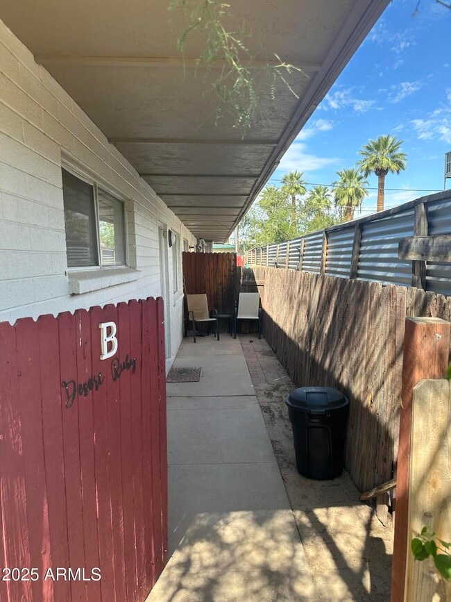 828 W 2nd St in Tempe, AZ - Foto de edificio - Building Photo