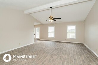 1528 Cavalier Dr in Maryville, TN - Foto de edificio - Building Photo