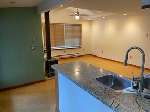 1000 W Indiana St in Bellingham, WA - Building Photo - Building Photo