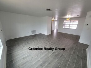 7730 Wicklow St in New Port Richey, FL - Building Photo - Building Photo