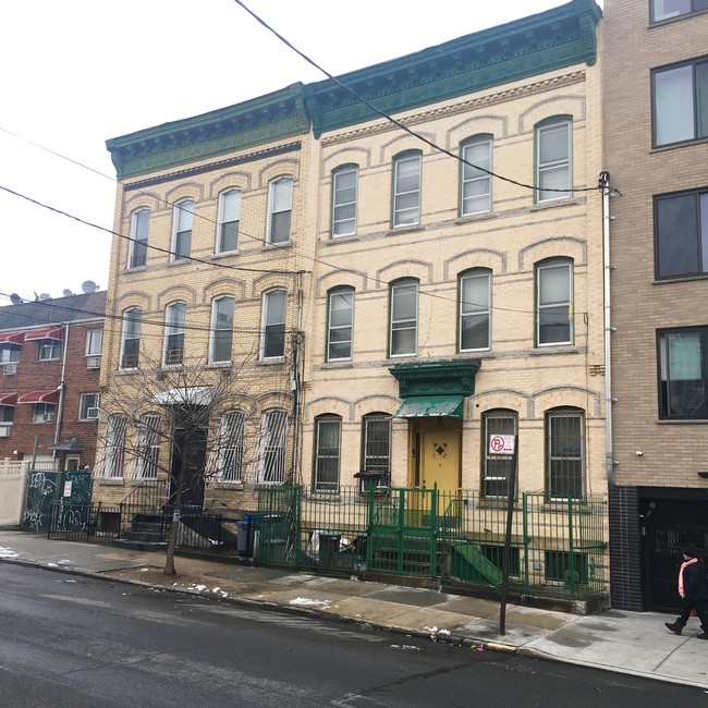 334 bleecker st in Brooklyn, NY - Building Photo - Other