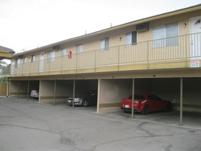 930 S Buena Vista St in Hemet, CA - Building Photo - Other