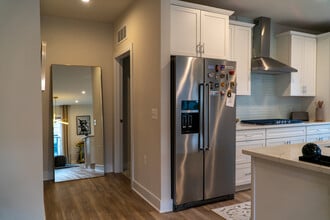 102 Saint Ives Pl, Unit 402 in Oxon Hill, MD - Building Photo - Building Photo