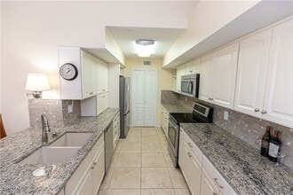 13621 Eagle Ridge Dr, Unit 1522 in Ft. Myers, FL - Building Photo - Building Photo