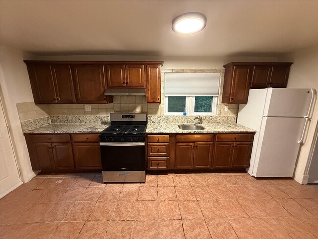 1793 Horton Rd in Mohegan Lake, NY - Building Photo - Building Photo
