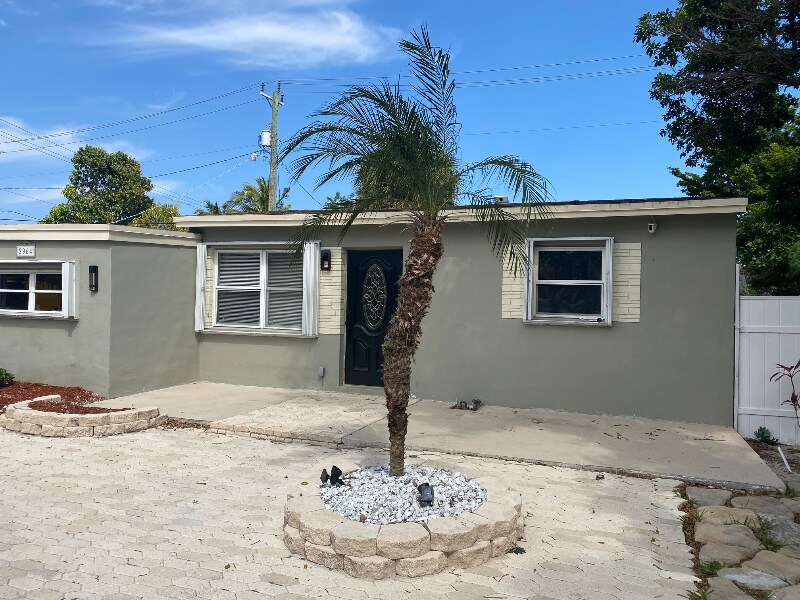 2964 NE 13th Ave in Pompano Beach, FL - Foto de edificio