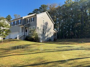 241 Mill Bend Dr in Fuquay Varina, NC - Building Photo - Building Photo