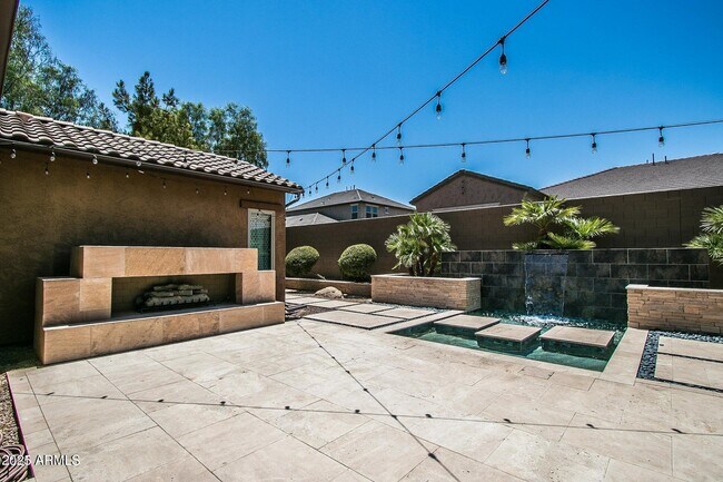 3009 E Valencia Dr in Phoenix, AZ - Building Photo - Building Photo
