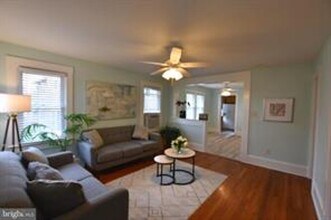 909 Maplewood Ave in Takoma Park, MD - Building Photo - Building Photo