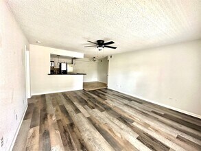 1311 Antoine Dr in Houston, TX - Building Photo - Building Photo