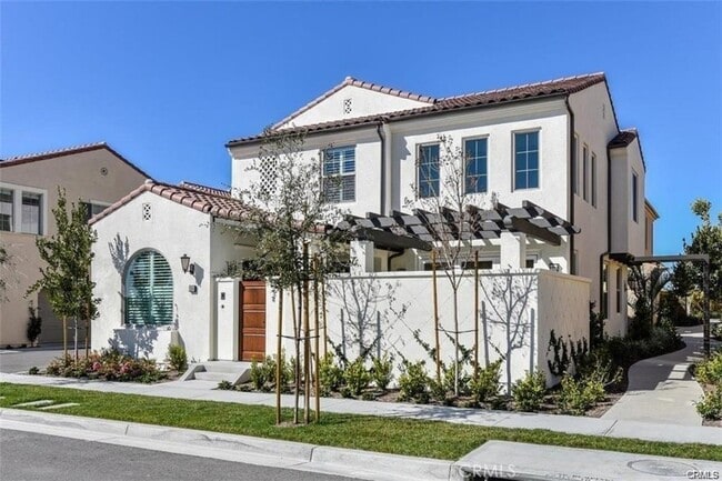 160 Falcon Rdg in Irvine, CA - Building Photo - Building Photo