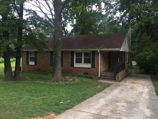 property at 5433 Dolphin Ln