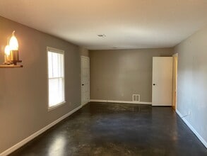 809 Southwest Dr in Jonesboro, AR - Building Photo - Building Photo