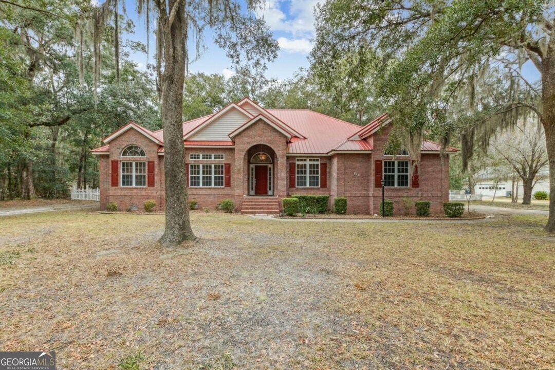 51 Ravine Ln in Woodbine, GA - Building Photo