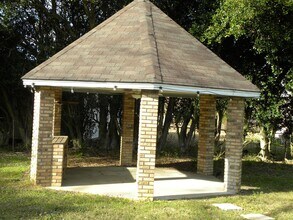 145 Madison Dr in Atmore, AL - Building Photo - Building Photo