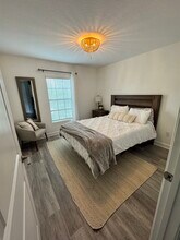 1011 White Oak Ter in Riviera Beach, FL - Foto de edificio - Building Photo