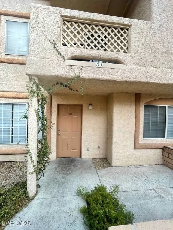 property at 1608 N Torrey Pines Dr