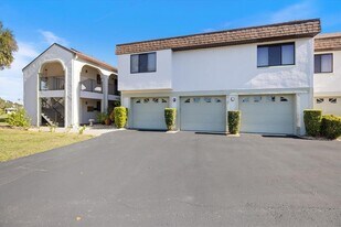 822 Capri Isles Blvd in Venice, FL - Building Photo