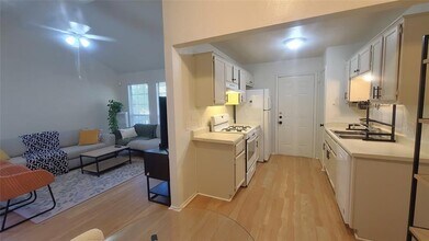 1101 Woodlief Trail in Round Rock, TX - Building Photo - Building Photo