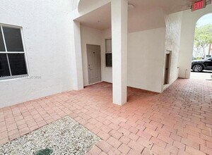 4311 SW 160th Ave in Miramar, FL - Building Photo - Building Photo