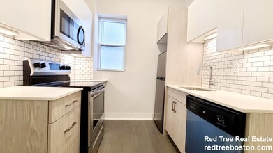 124 Peterborough St in Boston, MA - Building Photo - Building Photo