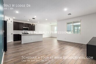 5643 W Ldg Dr in Phoenix, AZ - Building Photo - Building Photo