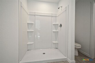 725 Hillview Ave in New Braunfels, TX - Building Photo - Building Photo