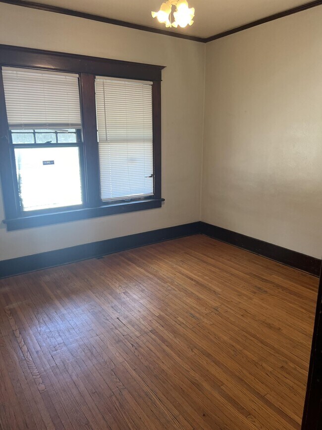 210 W Richmond Ave in Peoria, IL - Building Photo - Building Photo