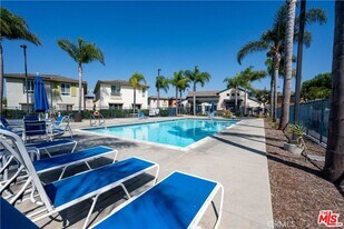 12035 Stanley Park Ct in Hawthorne, CA - Building Photo