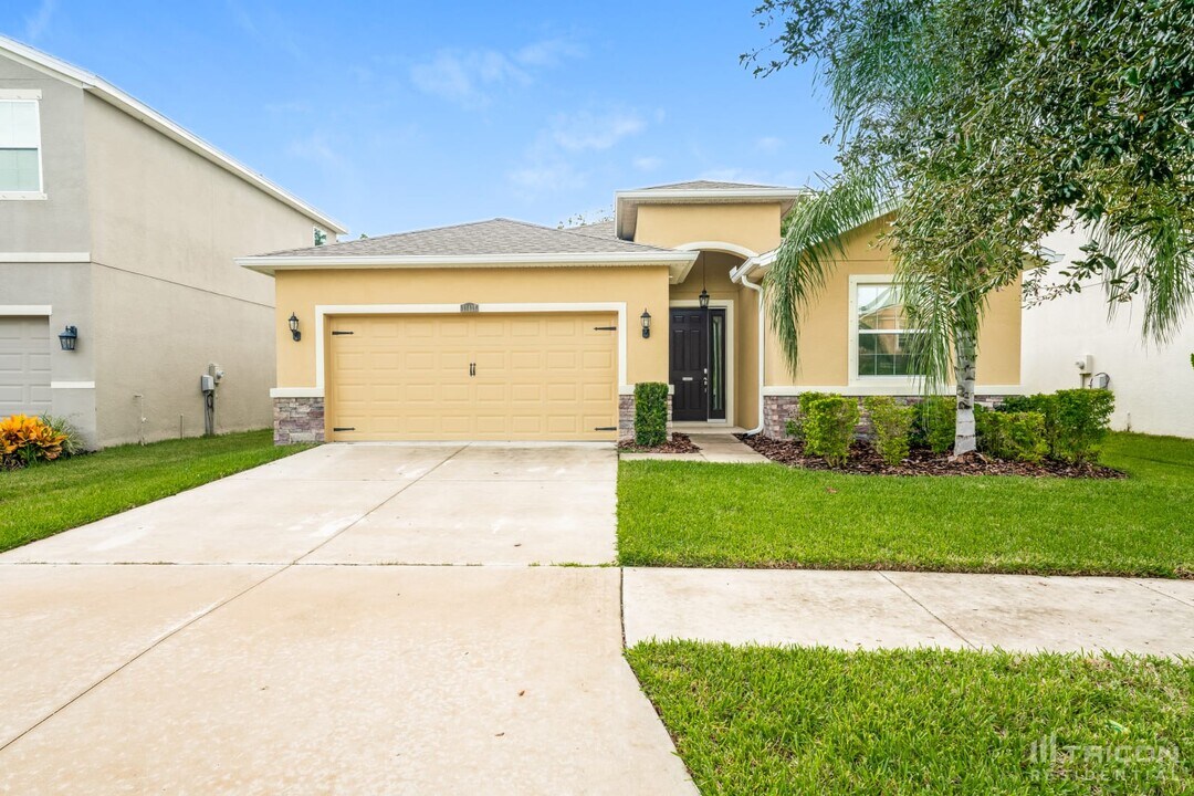 11417 Warren Oaks Pl in Riverview, FL - Building Photo