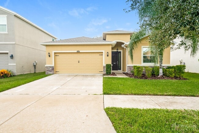 property at 11417 Warren Oaks Pl