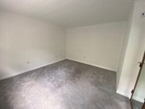 5156 Valley Ridge Rd in Cincinnati, OH - Building Photo - Building Photo