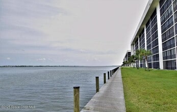 250 S Sykes Creek Pkwy in Merritt Island, FL - Building Photo - Building Photo