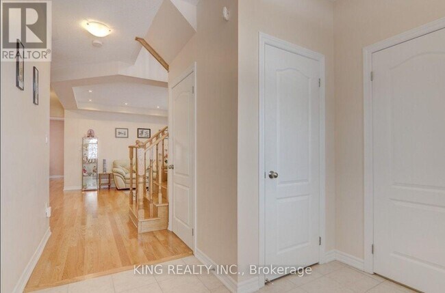 1 Education Rd in Brampton, ON - Building Photo - Building Photo