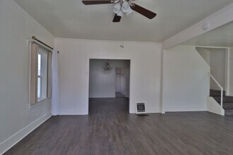 341 W 124th St in Los Angeles, CA - Foto de edificio - Building Photo