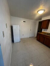 106 Lynnwood Ave, Unit Floor 0 in East Pittsburgh, PA - Building Photo - Building Photo