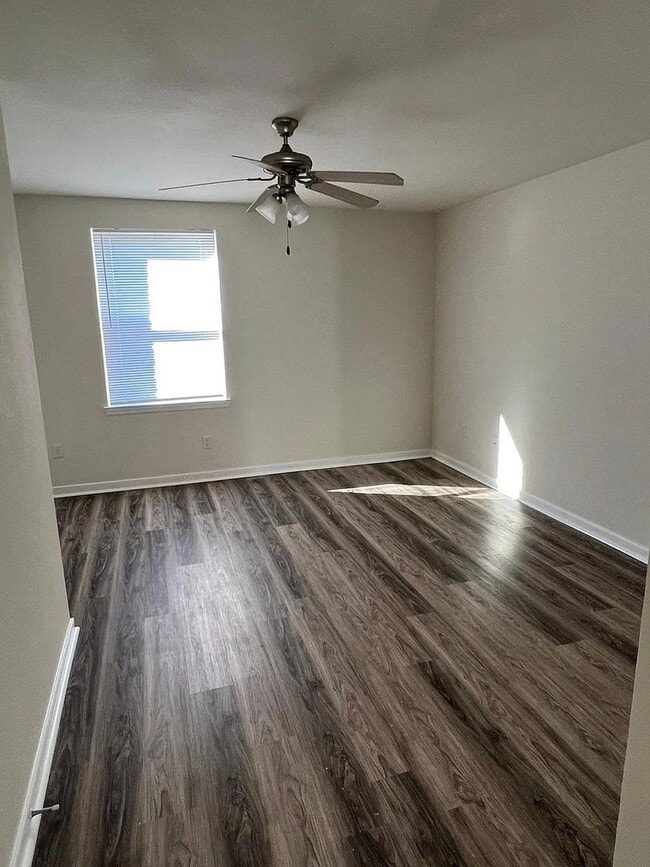 property at 3512 E Richmond Rd