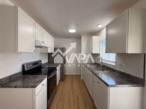 7814 Hollow Oak in Live Oak, TX - Building Photo - Building Photo