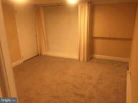 14 N Walnut St in Mechanicsburg, PA - Building Photo