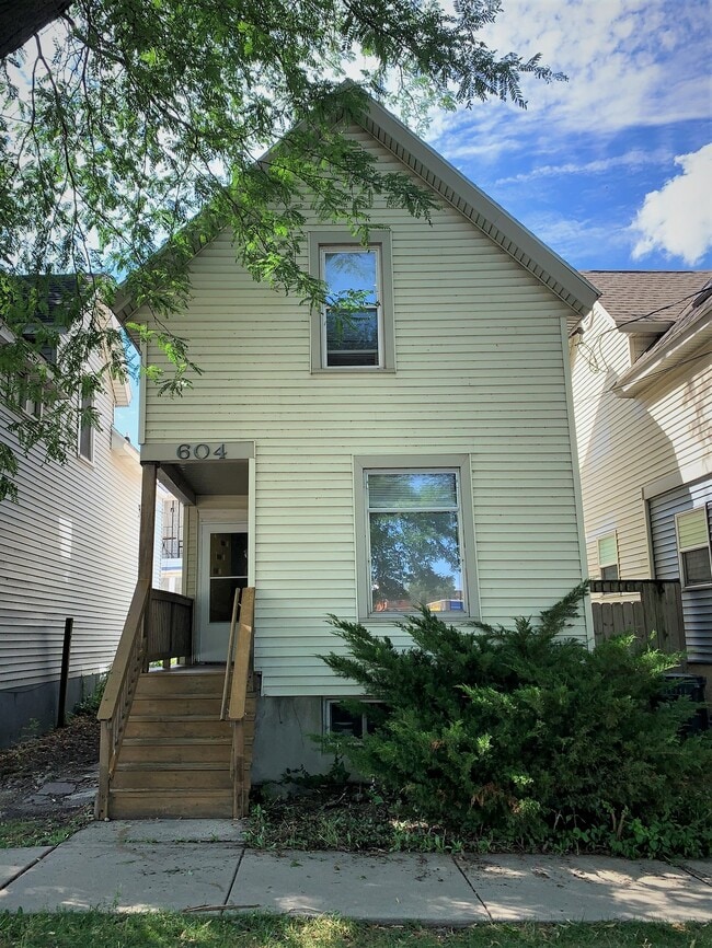 property at 604 E Mifflin St
