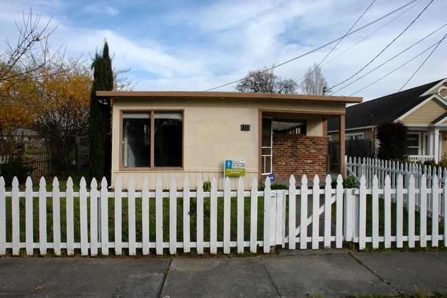 1314 Grand Ave in Santa Rosa, CA - Foto de edificio - Building Photo