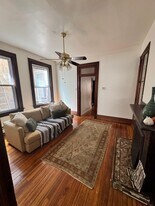 601 Lockhart St, Unit First floor in Pittsburgh, PA - Building Photo