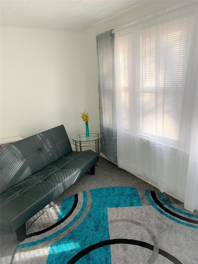 property at 241-11-241143 143rd Ave