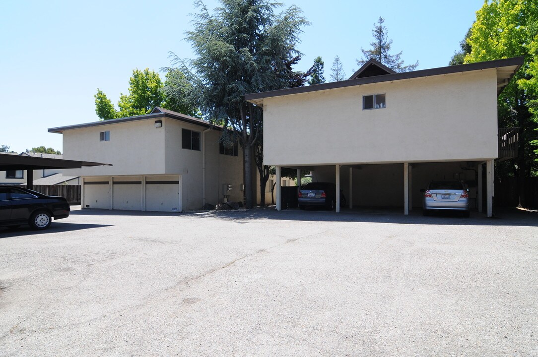 19857 Forest Ave in Castro Valley, CA - Building Photo